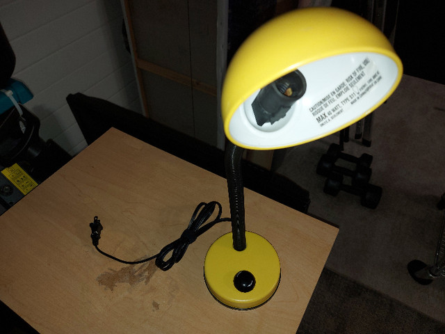 early 80's ikea desk lamp---in perfect condition in Indoor Lighting & Fans in Owen Sound - Image 2