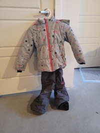 Manteau et salopette hiver 6ans 25$