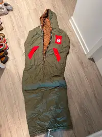 Poler Napsack Sleeping Bag Size M, green red