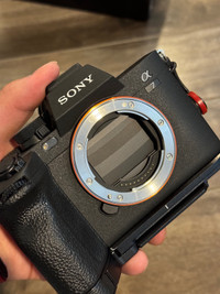 Sony a7iv (less than 120 shutter counts)