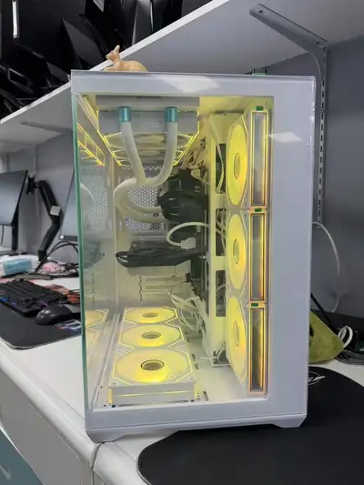 Gaming PC – Ryzen 5 9600X / RTX 5060 Ti, View more