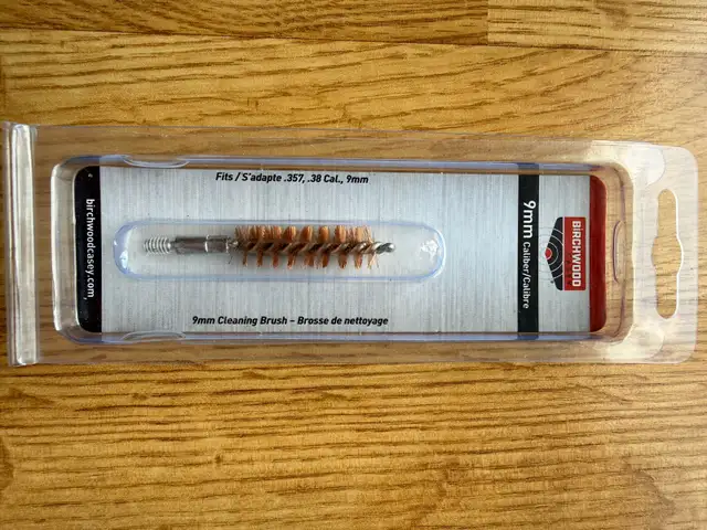 Cleaning Brush 9mm, 357, 38Cal Birchwood in Other in Gatineau - Image 4