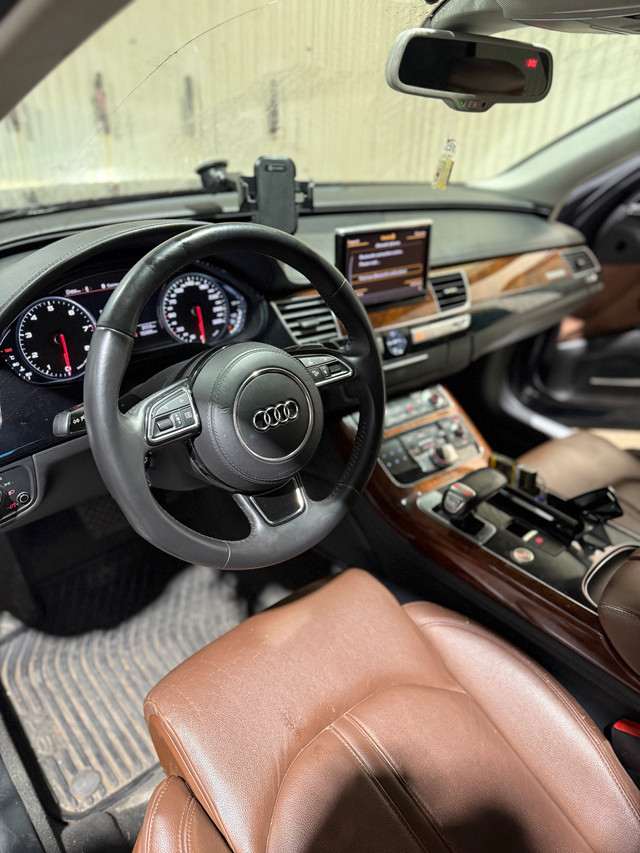 2011 Audi A8 4.2L V8 372hp premium in Cars & Trucks in Edmonton - Image 4