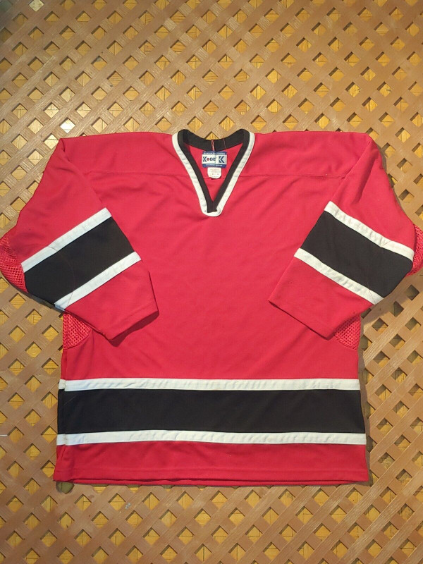 Men's Hockey Jersey Vintage 2XL Red Black White KOBE Blank( NEW) in Men's in Mississauga / Peel Region - Image 2