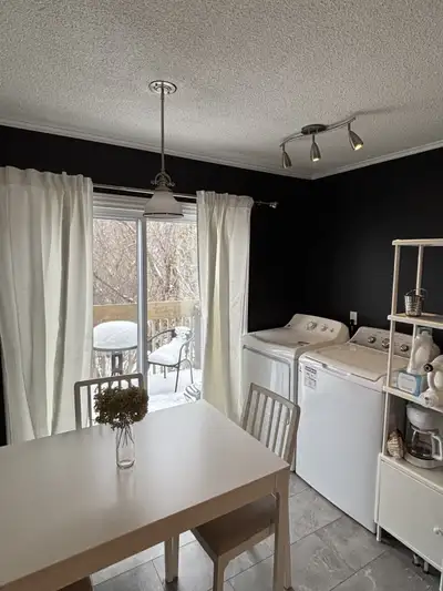 Hi! We’re Aiden and Brooke, 25 years old, recently graduated. We’re looking for a roommate to join o...