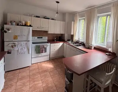 Bright and Spacious 6 ½ for Rent in NDG