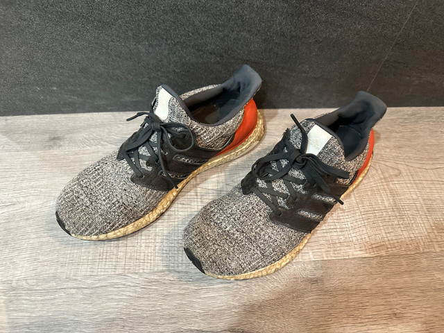 Size 10 Men’s Adidas Ultraboost Running Shoes in Men's Shoes in City of Toronto - Image 2