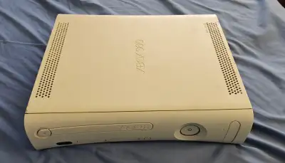 Xbox 360 Arcade (Jasper) - Fully Working, View more