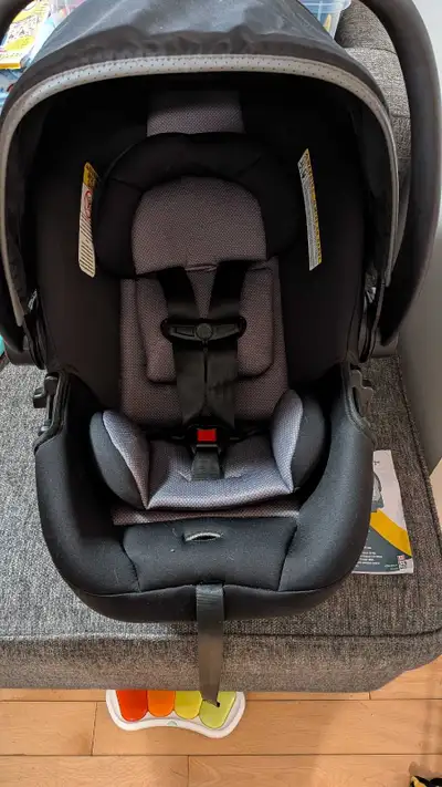 Safety 1st Onboard DLX infant car seat with 2 bases , View more