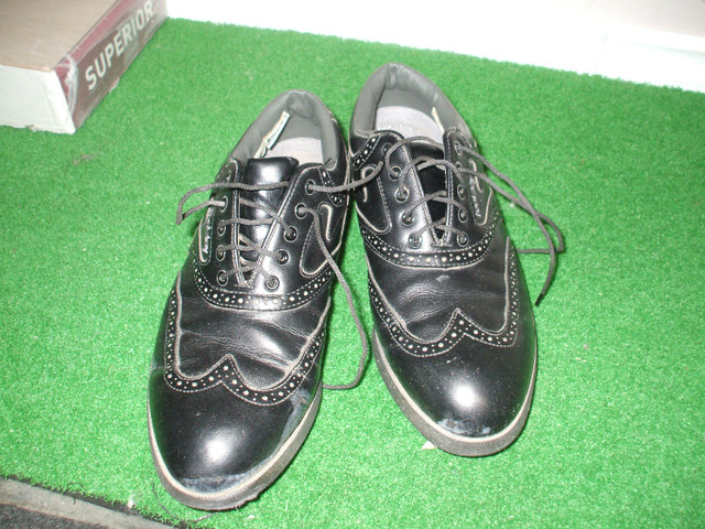 Footjoy Leather golf shoes 8m in Golf in Vernon