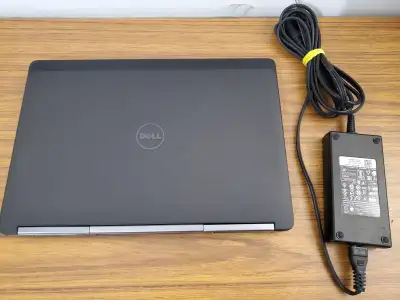 Dell Precision 7520 (i7-7820HQ/16gb/512gb SSD/FHD Touchscreen), View more