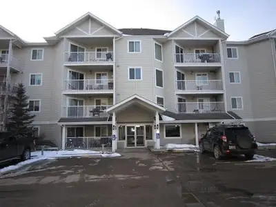 2beds 2bath Main floor condo in Fort MC Downtown