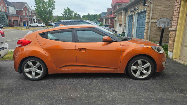 2013 Hyundai Veloster  in Cars & Trucks in Oshawa / Durham Region - Image 3