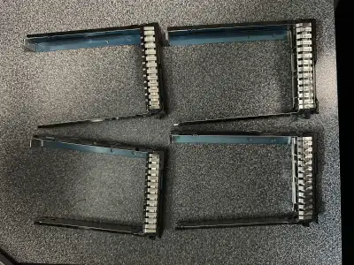 Caddies pour disque 2,5po SFF HP ProLiant G8/G9 - 4 disponibles, View more