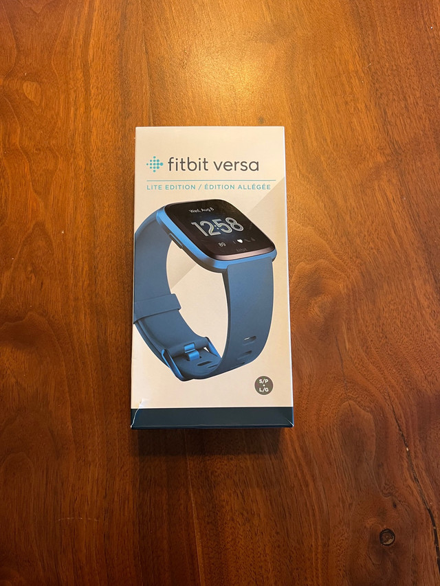Fitbit versa Lite Edition in General Electronics in Stratford