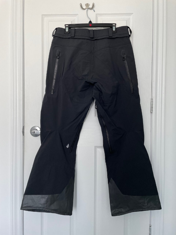 Pantalon Volcom Guide GORETEX 3L pants SMALL/BLACK dans Planches à neige  à Ville de Montréal - Image 2