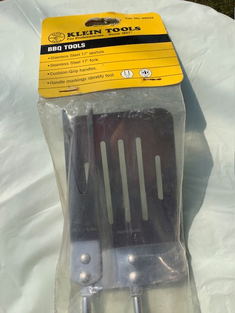 KLEIN TOOLS BBQ TOOLS-never used64519991047425122