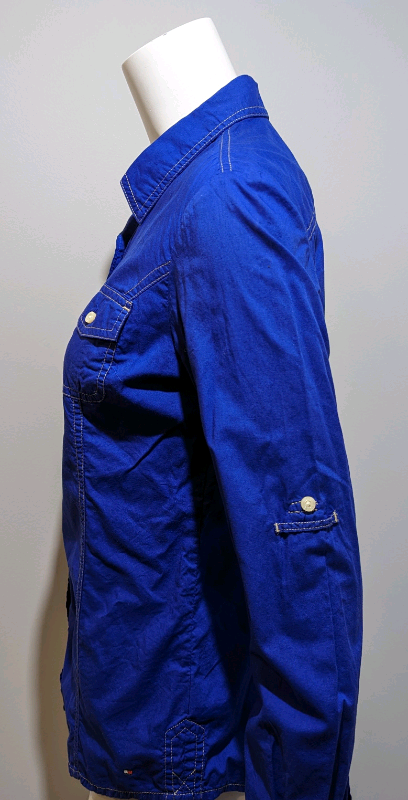 EUC - Women's Tommy Hilfiger Blue Long Sleeve Shirt Size S in Women's - Tops & Outerwear in Oshawa / Durham Region - Image 4
