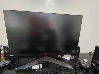 LG 27 inch gaming monitor. 2k resolution 2560x1440p, 144hz, HDR Nvidia G-SYNC compatible, 1ms, GtG,...