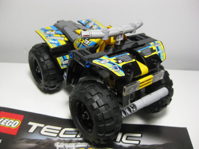 Lego Technic Quad Bike (complete with manual) in Toys & Games in Ottawa - Image 2