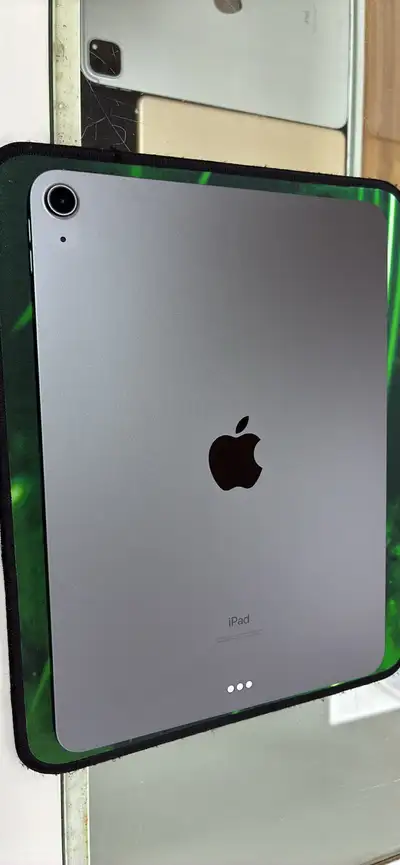 Apple iPad Air 4th Generation 64GB is available on sale in just $350 only. Excellent condition with...