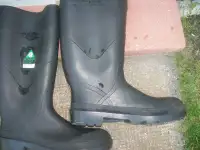 Men's Steel Toed high top rubber boots