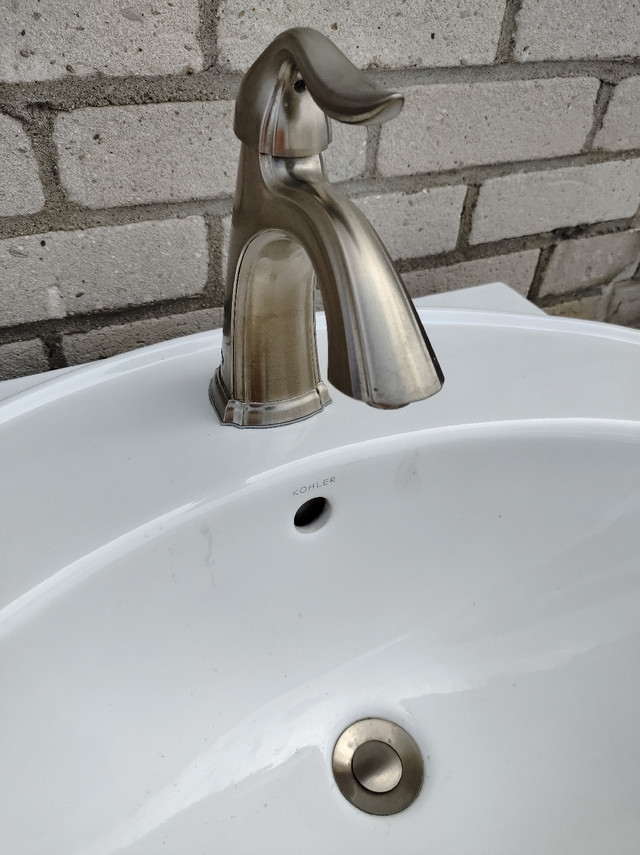 Bathroom White Ceramic Wall Mounted Sink with High Rise Faucet / in Plumbing, Sinks, Toilets & Showers in Kawartha Lakes - Image 2