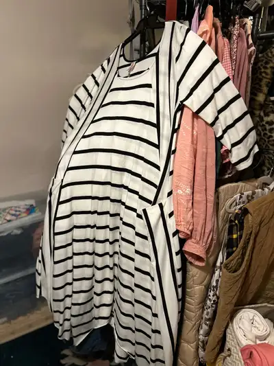 SEEALLADS alone prices or 360 lot Tons of new stuff, View more