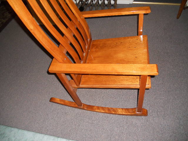 chaise bercante dans Chaises, Fauteuils inclinables  à Longueuil/Rive Sud
