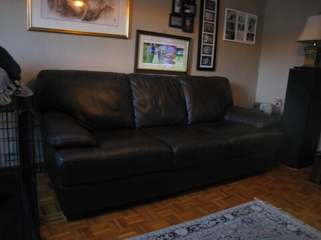 Natuzzi couch dans Sofas et futons  à Ville de Montréal - Image 2