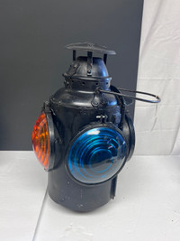 Antique caboose lantern 