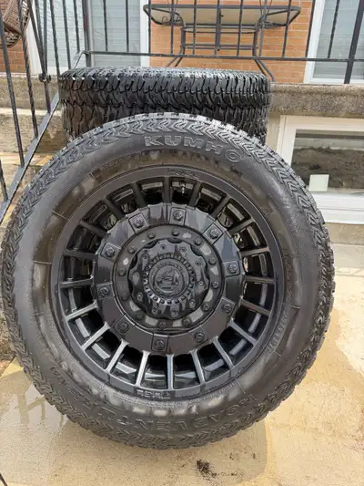 For Sale: 20x10 Fuel Militia Wheels w/ Kumho Road Venture AT51 Details: * Fuel Militia wheels * Size...