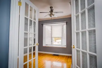 Fantastic Location! with private backyard - Female Unit 1 FURNISHED Bedroom available for rent with...