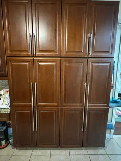 Maplewood kitchen cabinets. In great condition. Need gone ASAP. Includes granite countertops and bac...