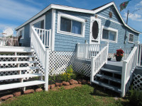 Charming traditional 3 bedroom beach cottage