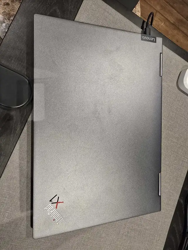 Lenovo ThinkPad X1 Yoga gen 6 in Laptops in Ottawa - Image 5