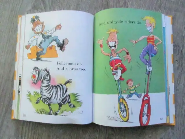 DR SEUSS ^^ MY BIG BOOK of BEGINNER BOOKS about ME!^^ in Children & Young Adult in Ottawa - Image 7