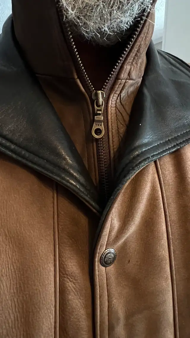 Men’s Lambskin Leather Coat in Men's in Belleville - Image 9