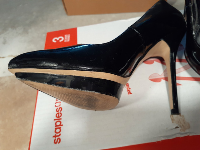 Black Jessica Simpson Heels size 6.5 in Women's - Shoes in Cambridge - Image 4