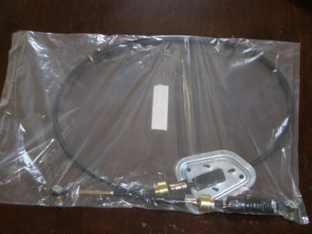 NEUF Cable de Shifter Lexus RX300 2001 2002 2003 Automatique dans Transmission et train roulant  à Longueuil/Rive Sud