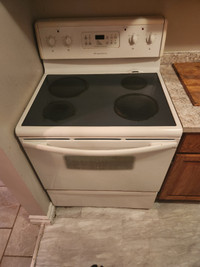 Frigidaire Glasstop Stove/Self-cleaning Oven