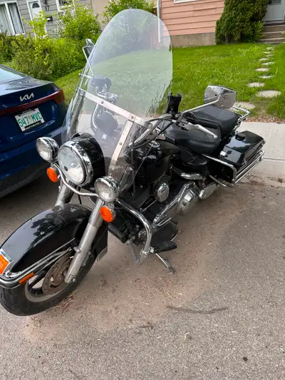 Police model base no options, she’s a work horse, 30,000 kilometres but she in miles, changes the br...