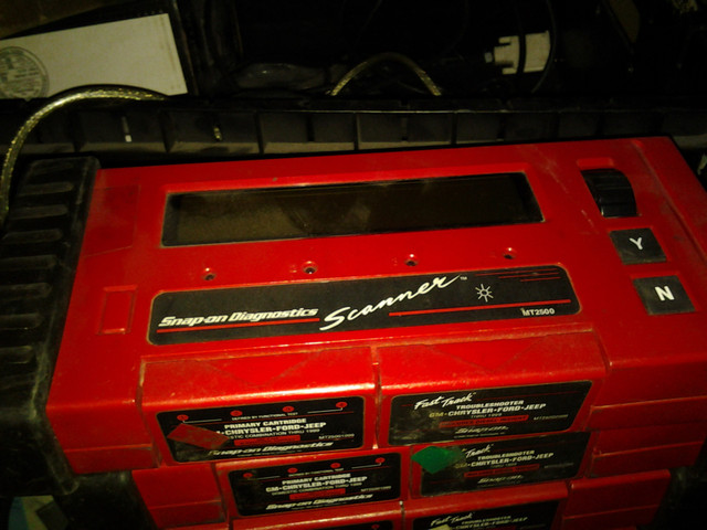 snap-on mt-2500 vehicle diagnostic tools with cartridges - redbr dans Outils électriques  à Ville de Montréal - Image 2