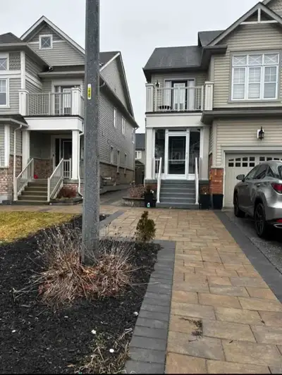 Private room with full washroom available in a 3 bed and 2.5 bath corner semi detached townhouse in...