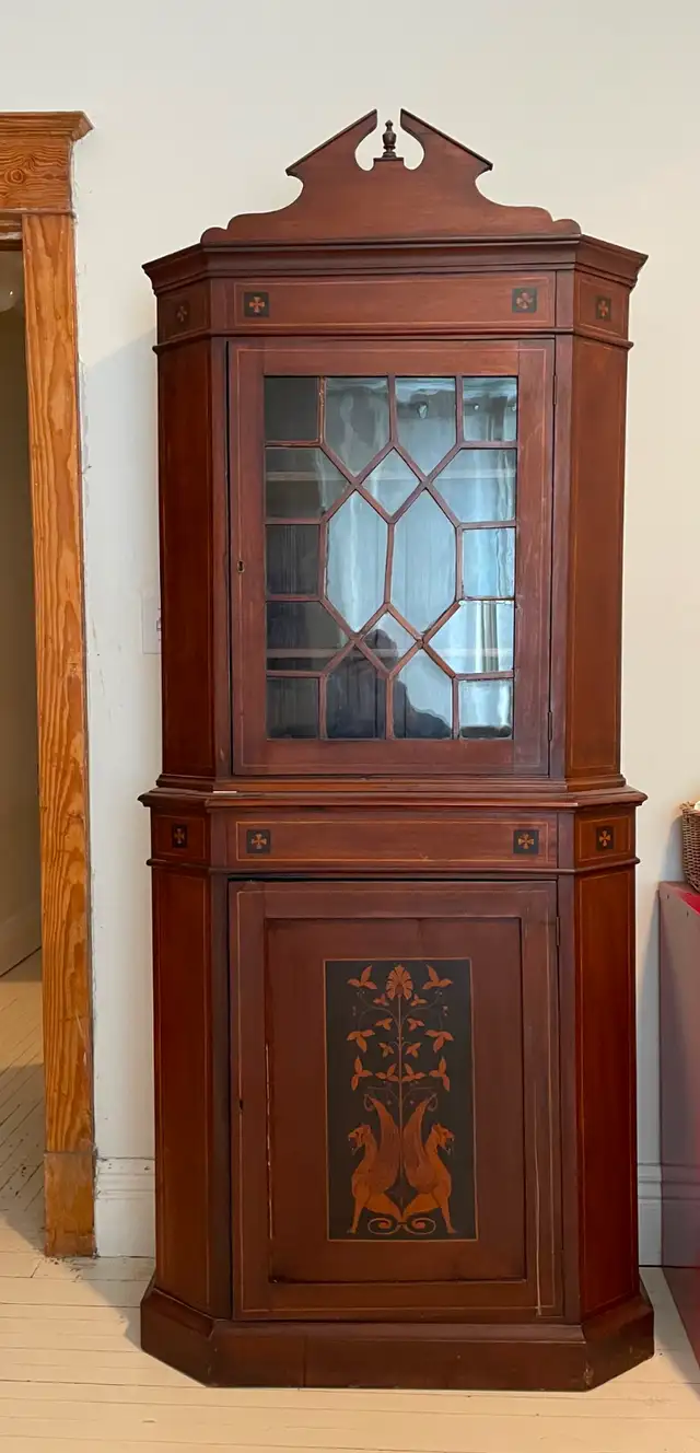 Antique Edwardian Cabinet in Hutches & Display Cabinets in City of Toronto - Image 2
