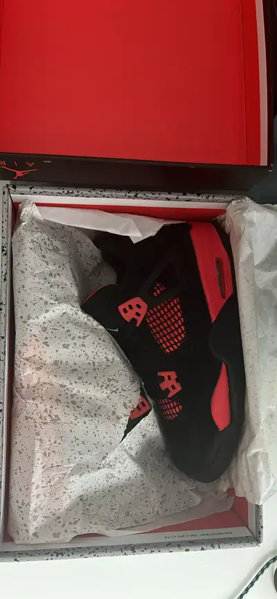 Jordan 4 red thunder size 5y/6.5w, View more