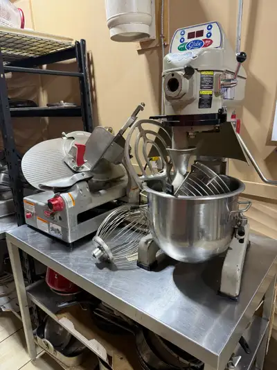 Équipement de restaurant, View more