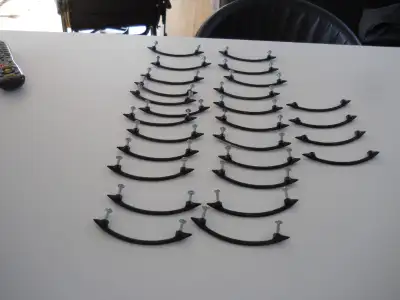 POIGNÉES  D'ARMOIRE , STYLE CONTEMPORAINE DE MÉTAL ,COULEUR NOIR, View more