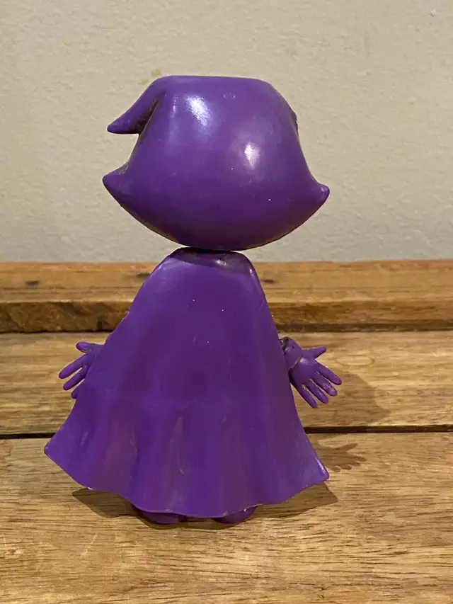 Teen Titans Go! Raven Figure 4.5” in Toys & Games in Oshawa / Durham Region - Image 3