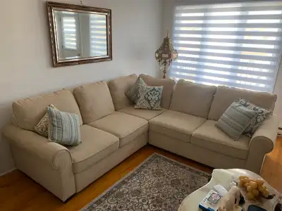 Sofa lit beige trois morceaux, View more